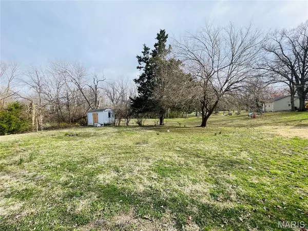 Nashville, IL 62263,582 E Lebanon ST