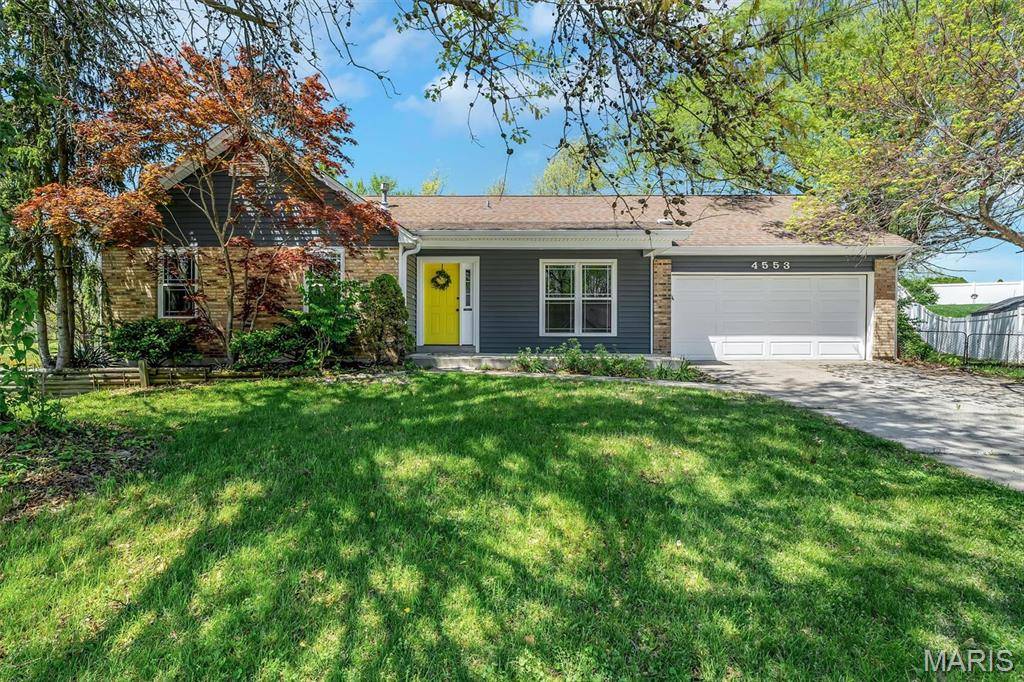 4553 Clearbrook DR, St Charles, MO 63304