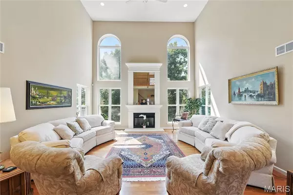 Eureka, MO 63025,727 Grand View Ridge Court CT