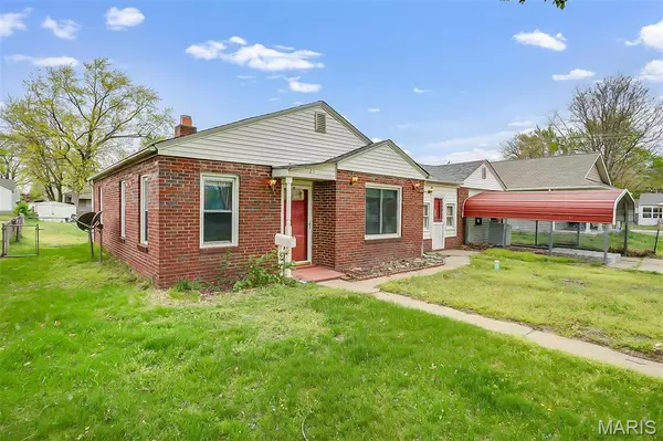 East Alton, IL 62024,225 Whitelaw AVE