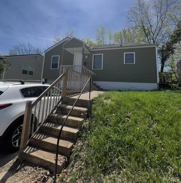 804 E 5th ST, Rolla, MO 65401