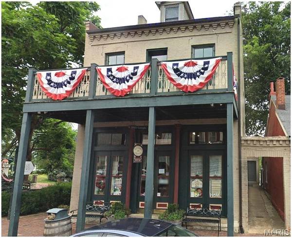 416 S Main ST, St Charles, MO 63301