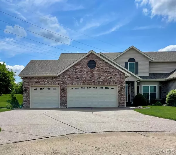 235 River Bluff CT, Troy, MO 63379
