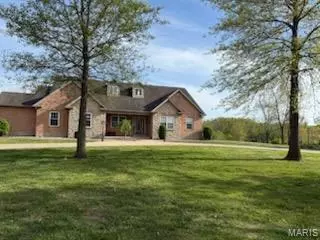 5300 Albers RD, Albers, IL 62215