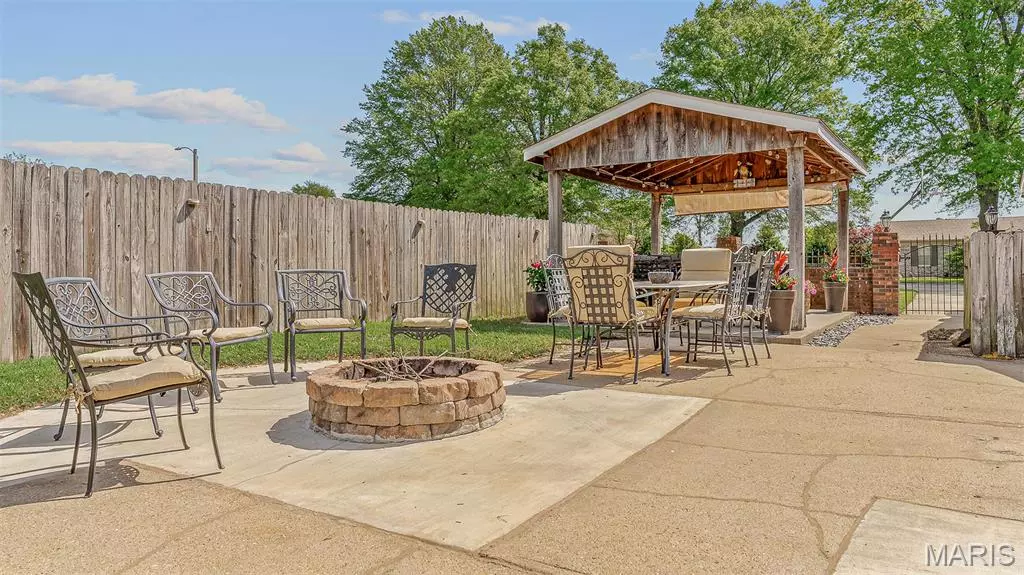2216 Holly AVE, Kennett, MO 63857