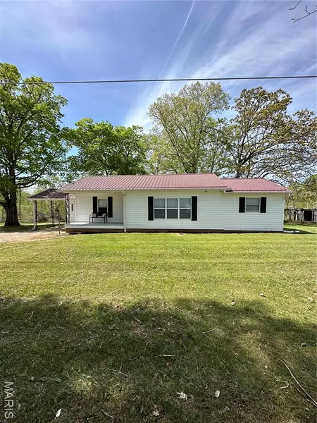 215 Rhine RD, Poplar Bluff, MO 63901