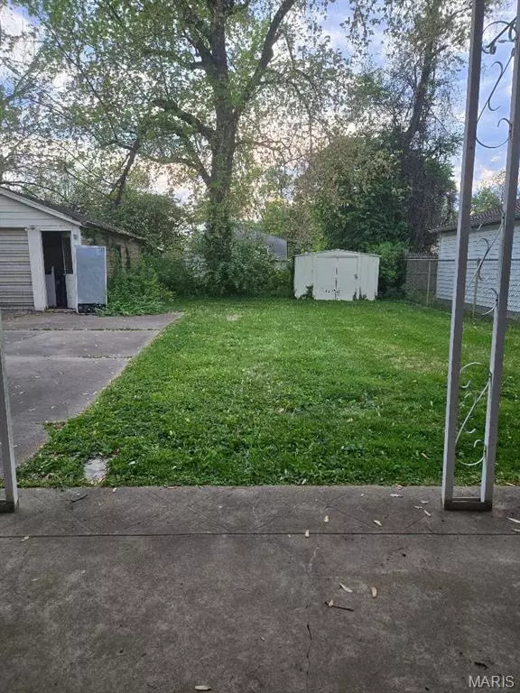 St Louis, MO 63114,3335 Suncrest AVE