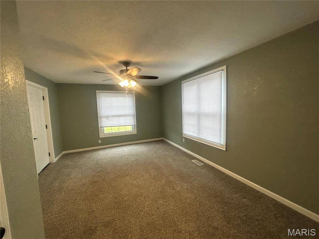 Poplar Bluff, MO 63901,1006 Pershing ST