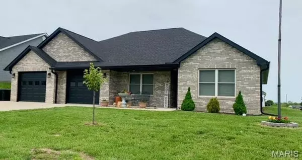 Hannibal, MO 63401,300 Braeburn DR