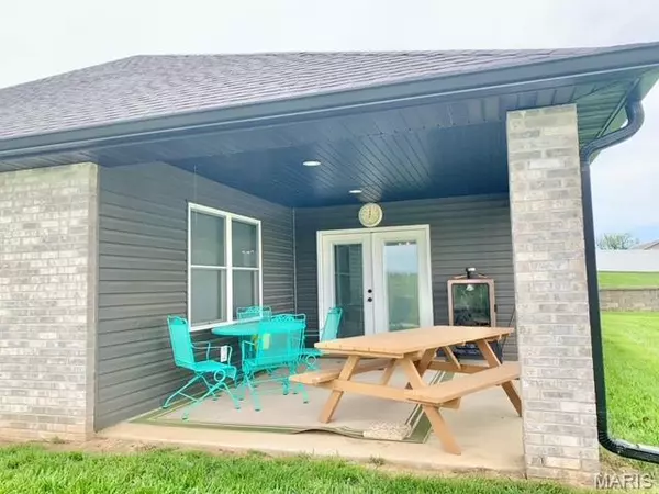 Hannibal, MO 63401,300 Braeburn DR