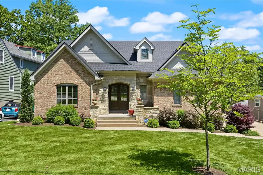 123 Saint George PL, St Louis, MO 63119