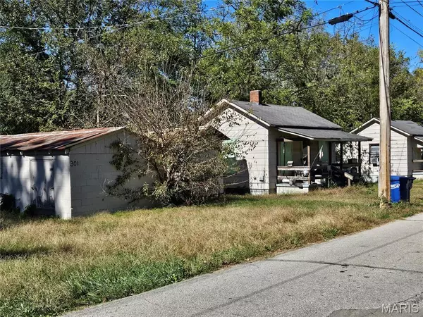 Salem, MO 65560,307 N Park AVE #301,303,305,307