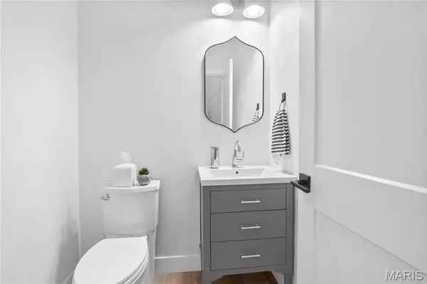 Caseyville, IL 62232,308 Forest Oaks DR