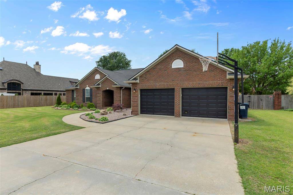 Kennett, MO 63857,1703 W Mallori CIR