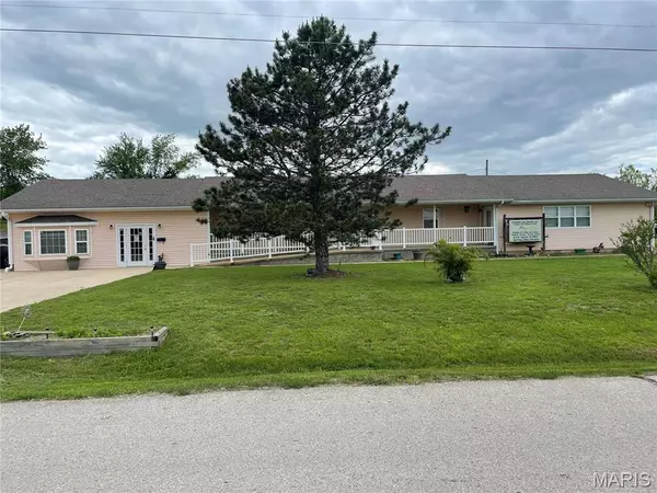 1207 S Babb LN, Salem, MO 65560