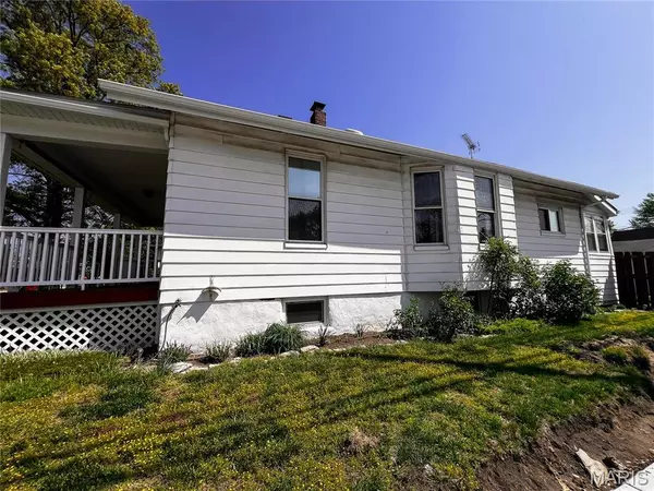 Wood River, IL 62095,179 S 7th ST