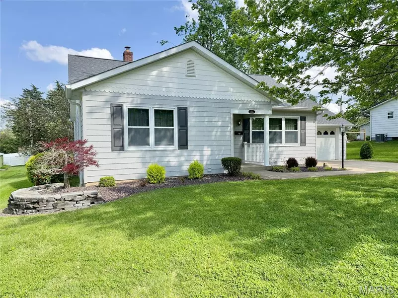 225 S Moulton ST, Perryville, MO 63775