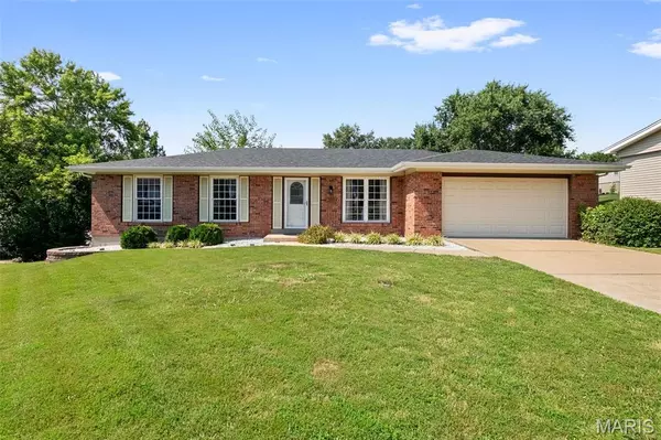 3511 Hidden Stone CT, St Louis, MO 63129