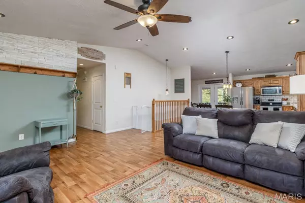 Richland, MO 65556,19733 Rodeo RD