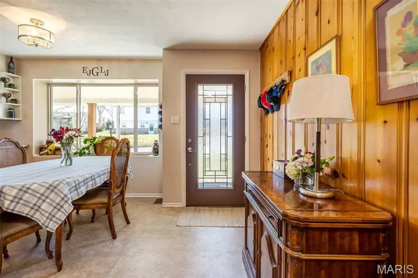 Union, MO 63084,729 W State ST