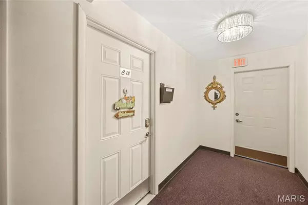 Bridgeton, MO 63044,3107 Garnette DR #C12