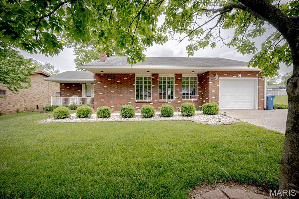 2 Michael CT, Bethalto, IL 62010