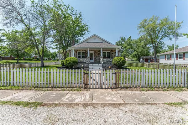 Paris, MO 65275,523 S Washington ST