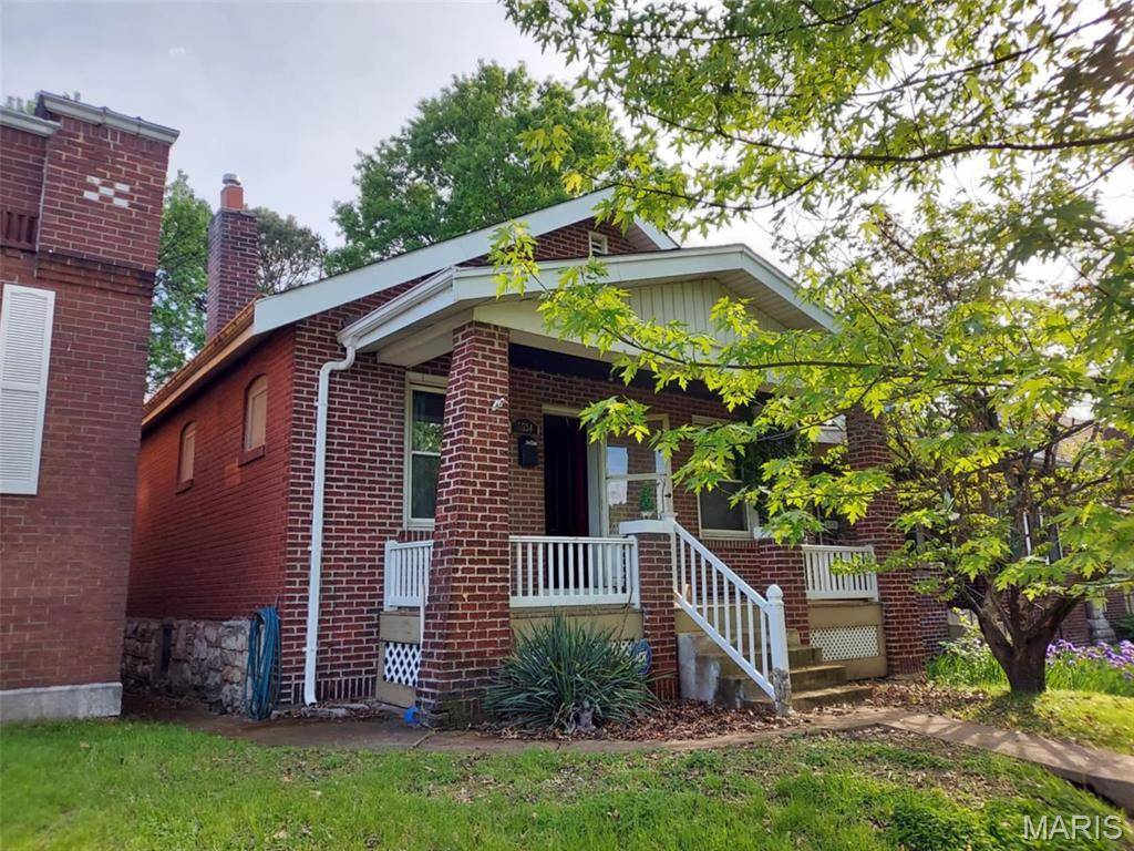 5534 Devonshire AVE, St Louis, MO 63109