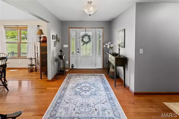 Godfrey, IL 62035,1316 Beanehaven DR