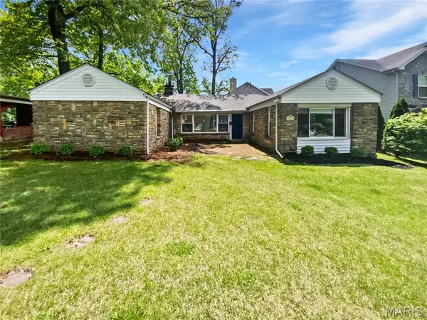 246 Barter AVE, St Louis, MO 63122
