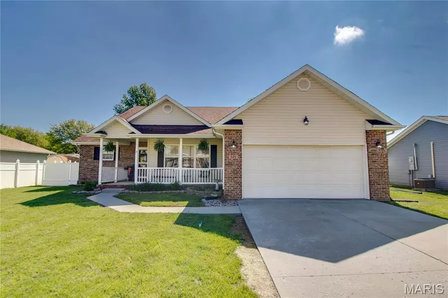 521 Arizona ST, Bethalto, IL 62010