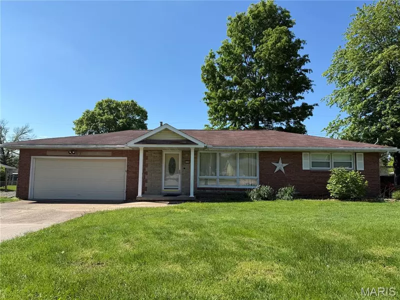 5108 Humbert RD, Alton, IL 62002