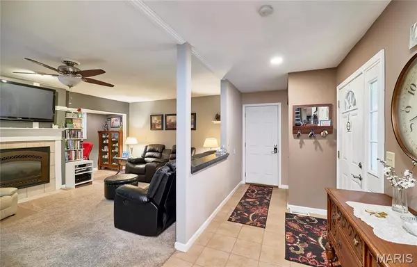 St Louis, MO 63129,5811 White Pine DR