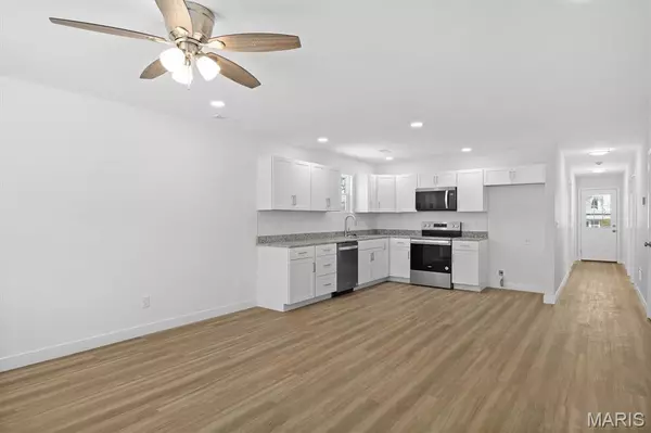 Alton, IL 62002,2616 Hillcrest AVE