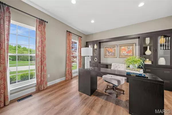 Dardenne Prairie, MO 63368,616 Knollshire WAY