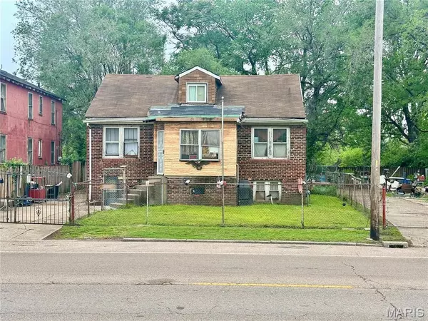 East St Louis, IL 62207,2024 Bond AVE