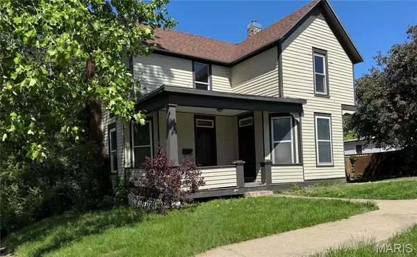 Hannibal, MO 63401,801 Hazel ST