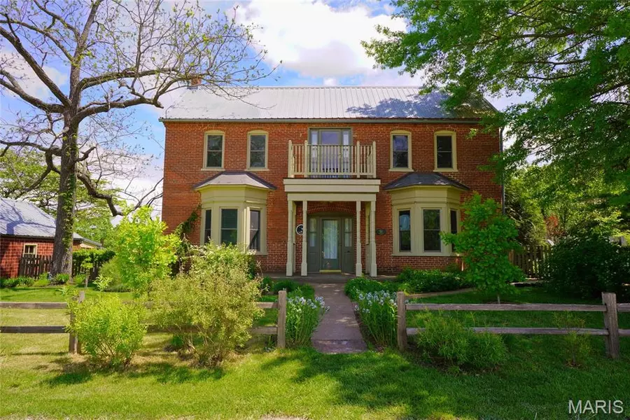 1655 Little Bay Road, Hermann, MO 65041