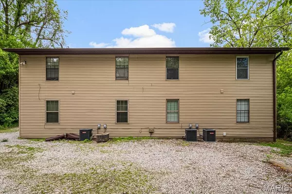 Collinsville, IL 62234,1002 Cherokee DR