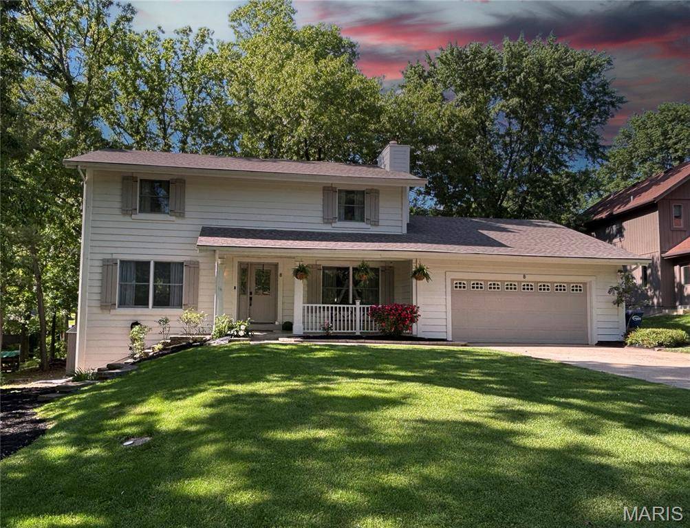 8 Nantua CT, Lake St Louis, MO 63367