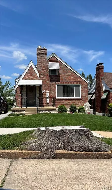 1225 Orchid AVE, St Louis, MO 63147