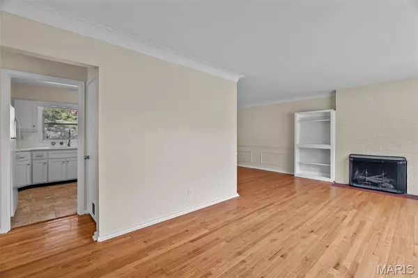 St Louis, MO 63123,9325 Lenard CT