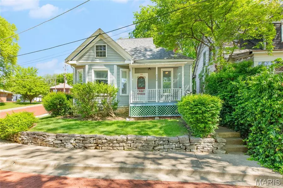 200 E 7th ST, Alton, IL 62002