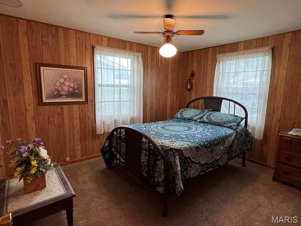 Bernie, MO 63822,104 Day AVE