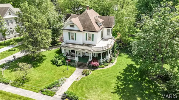 619 E Main ST, Carlinville, IL 62626