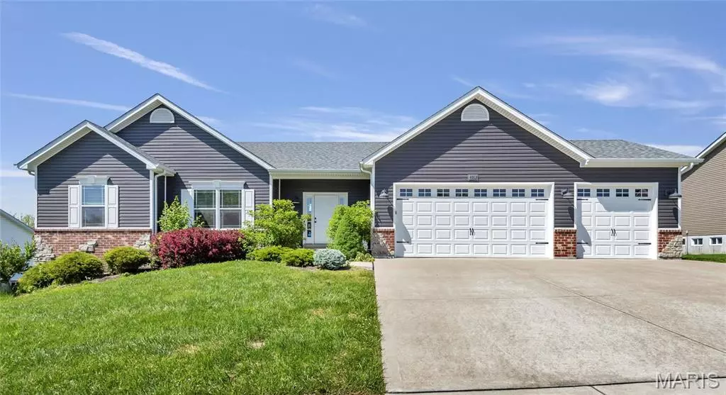 4913 Summer Rain DR, Wentzville, MO 63385