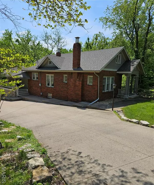 Hannibal, MO 63401,2301 Palmyra RD