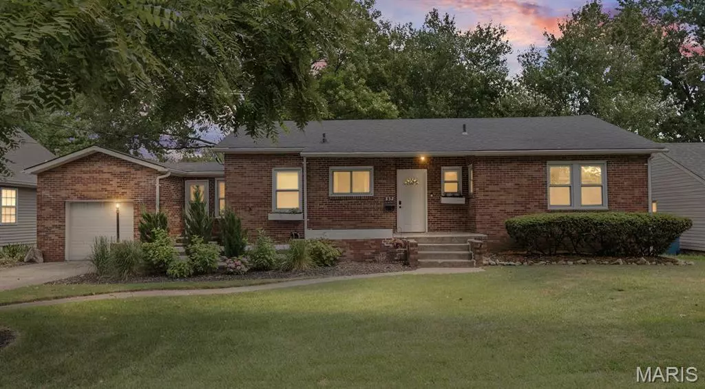 Edwardsville, IL 62025,852 Madison AVE