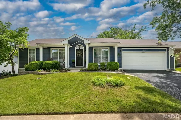 16144 Castlerea BLVD, Ellisville, MO 63021