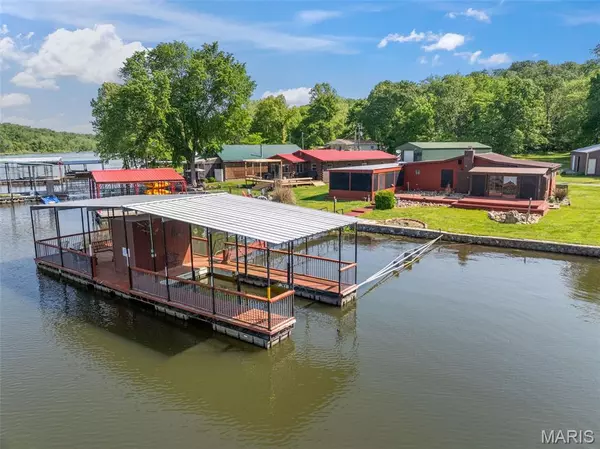 24671 Gardner RD, Versailles, MO 65084